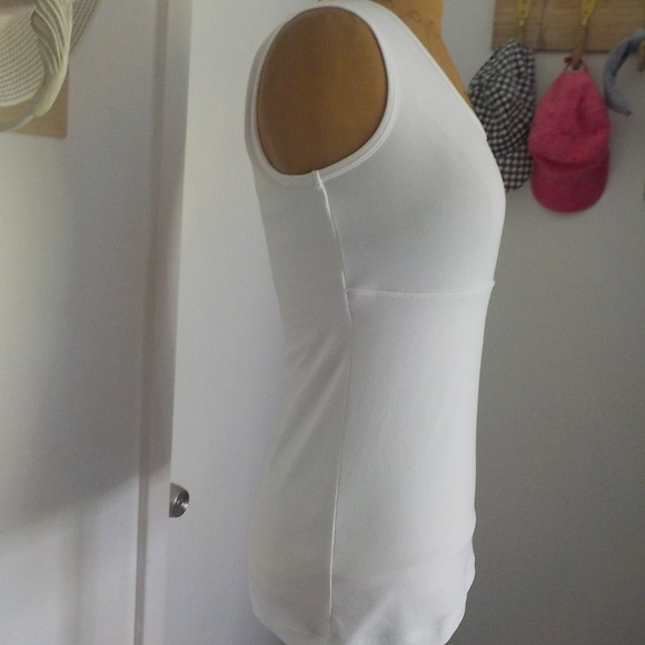 Posture Support Tank - Picture 5 of 12
